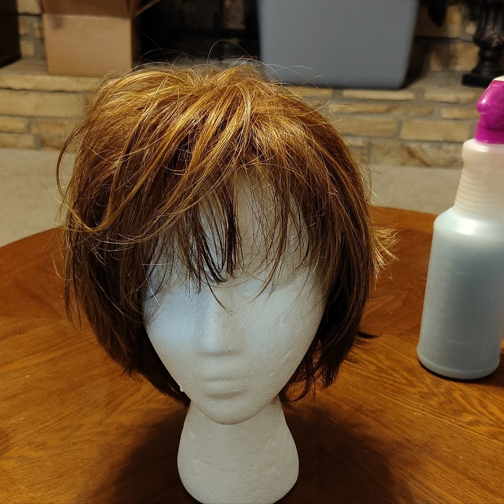 Gabor Essentials Hope Wig Medium Red Layered Synthetic.